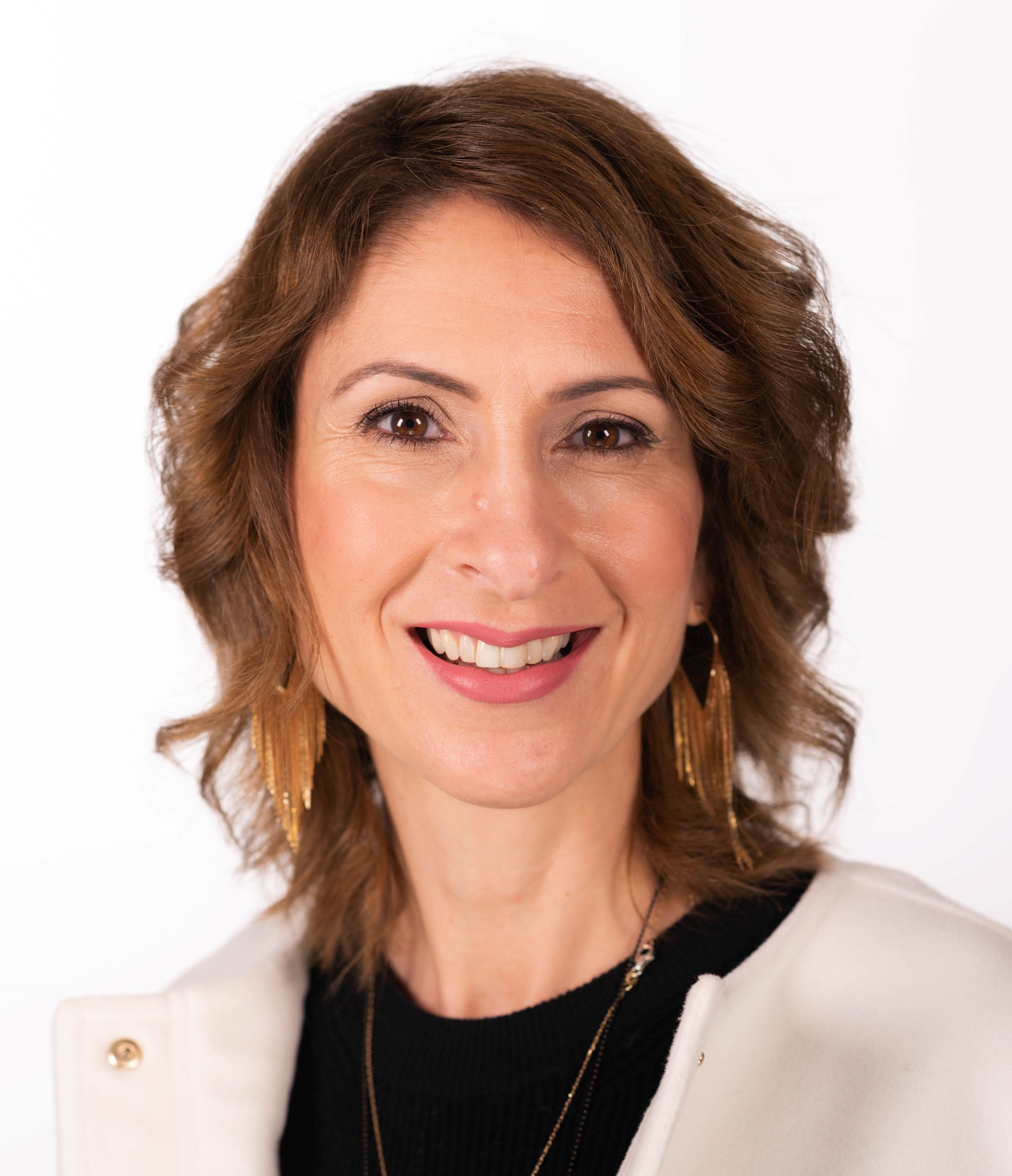 Lorraine Kefalas-Boukis Headshot
